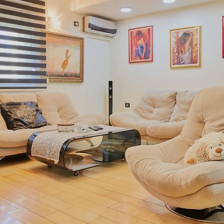 Diamond Butterfly Apartment Skopje Ngoại thất bức ảnh