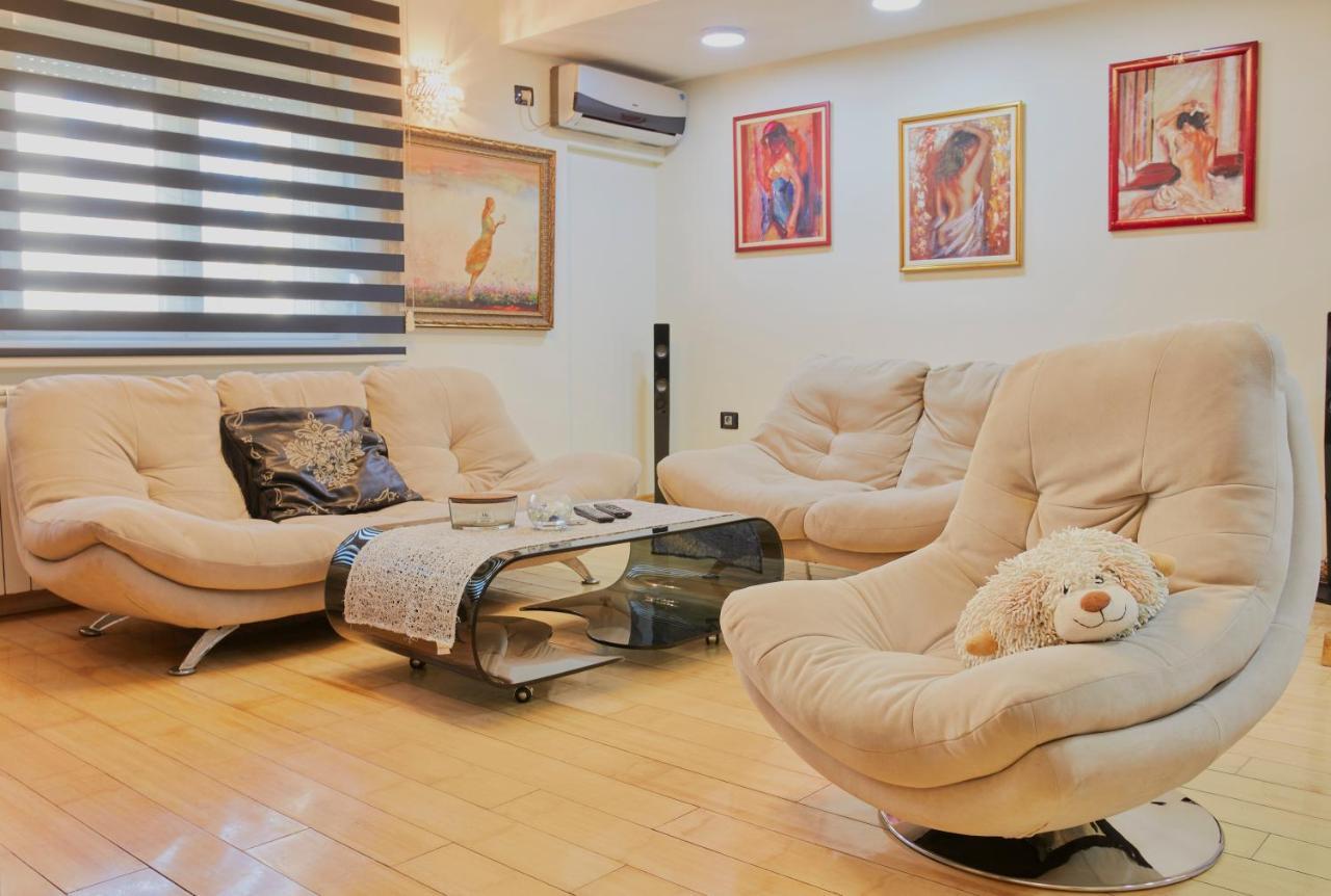 Diamond Butterfly Apartment Skopje Ngoại thất bức ảnh