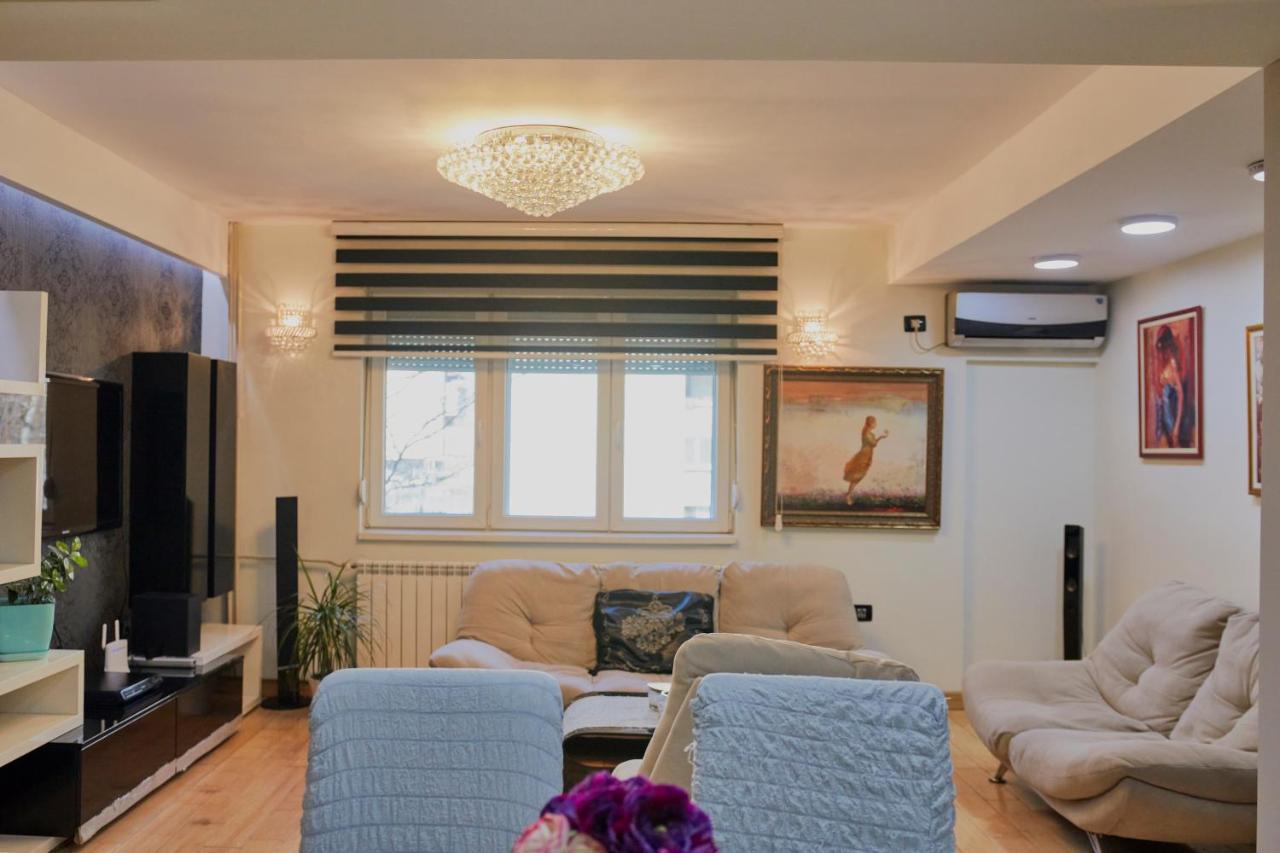 Diamond Butterfly Apartment Skopje Ngoại thất bức ảnh