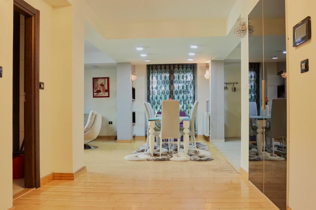 Diamond Butterfly Apartment Skopje Ngoại thất bức ảnh